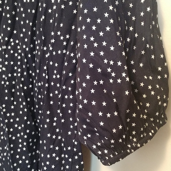 Star-patterned blouse - Picture 2 of 3